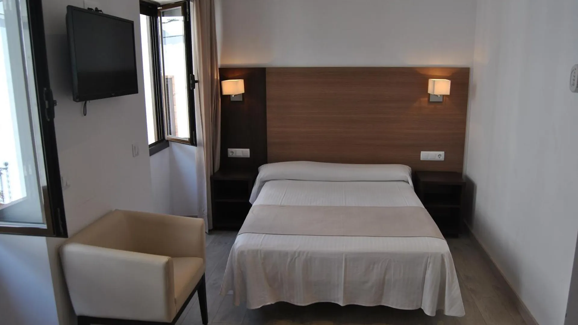 Hotel Victoria Tossa de Mar 0*,